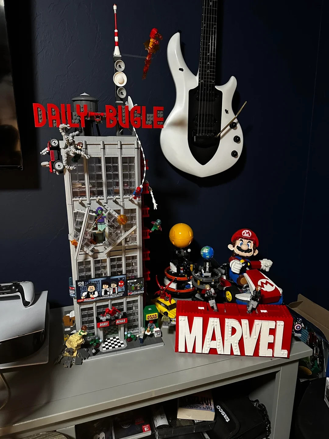 Custom Lego Marvel: The Daily Bugle 3772Pcs W/ 25 Figures (Description BELOW)
