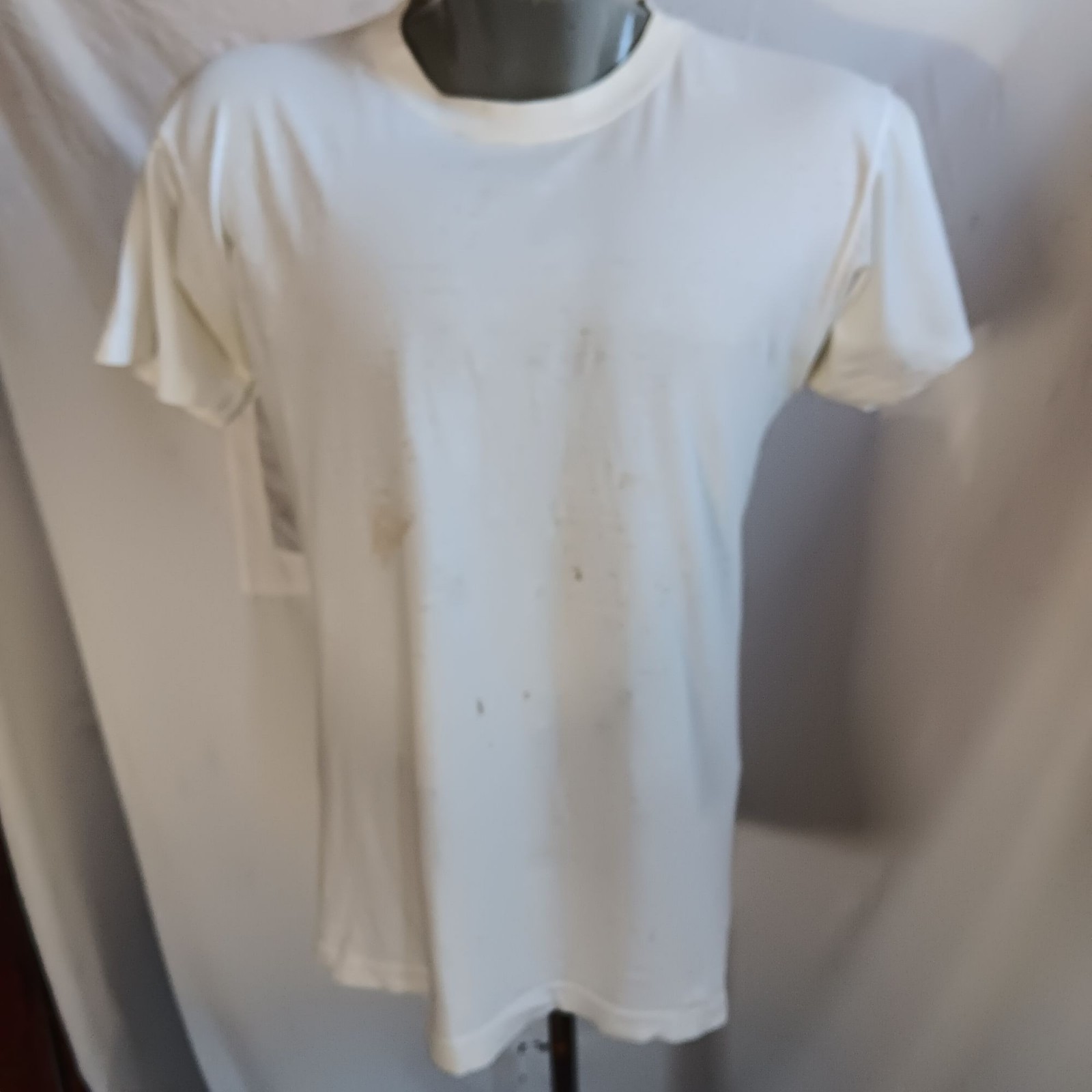 Single Stitch T-shirt Medium Vintage Trashed White Crew Neck 1980\'s Plain