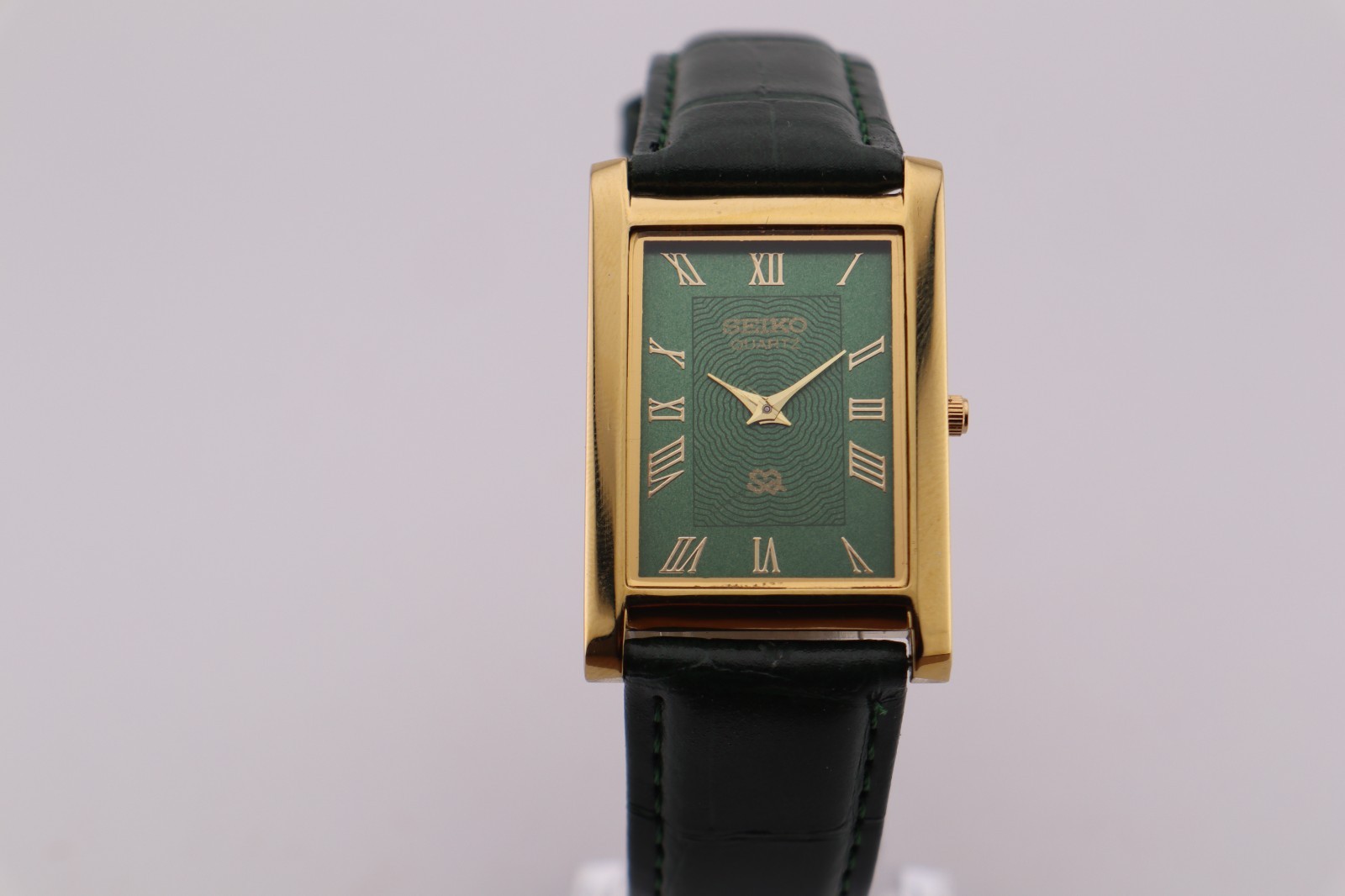 Vintage Seiko Slim Tank Japan Movement Men's Wrist Watch - (  )