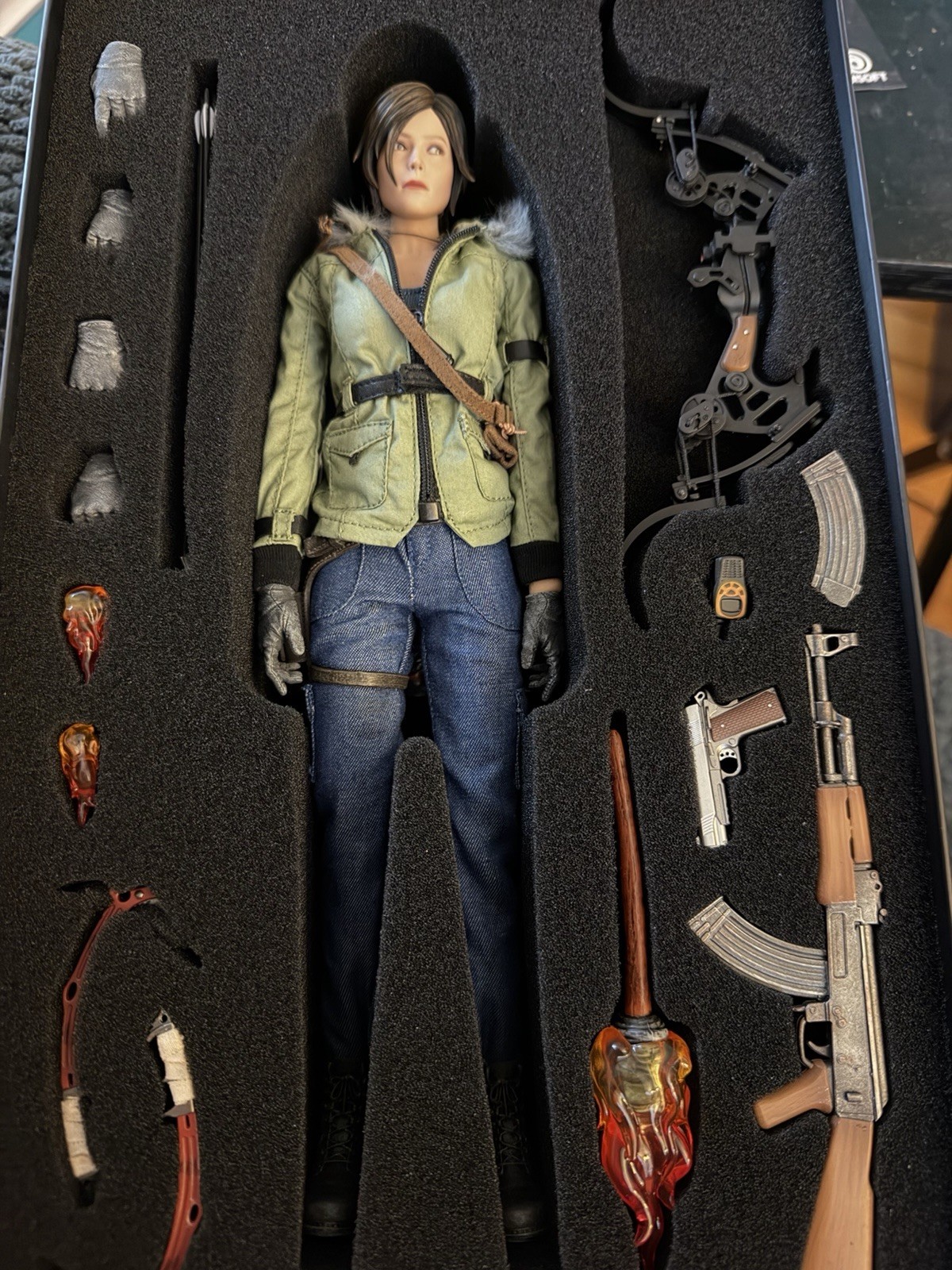 SWTOYS FS077 MISS CROFT Lara Croft 1/6 Action Figure In Stock - USA Seller