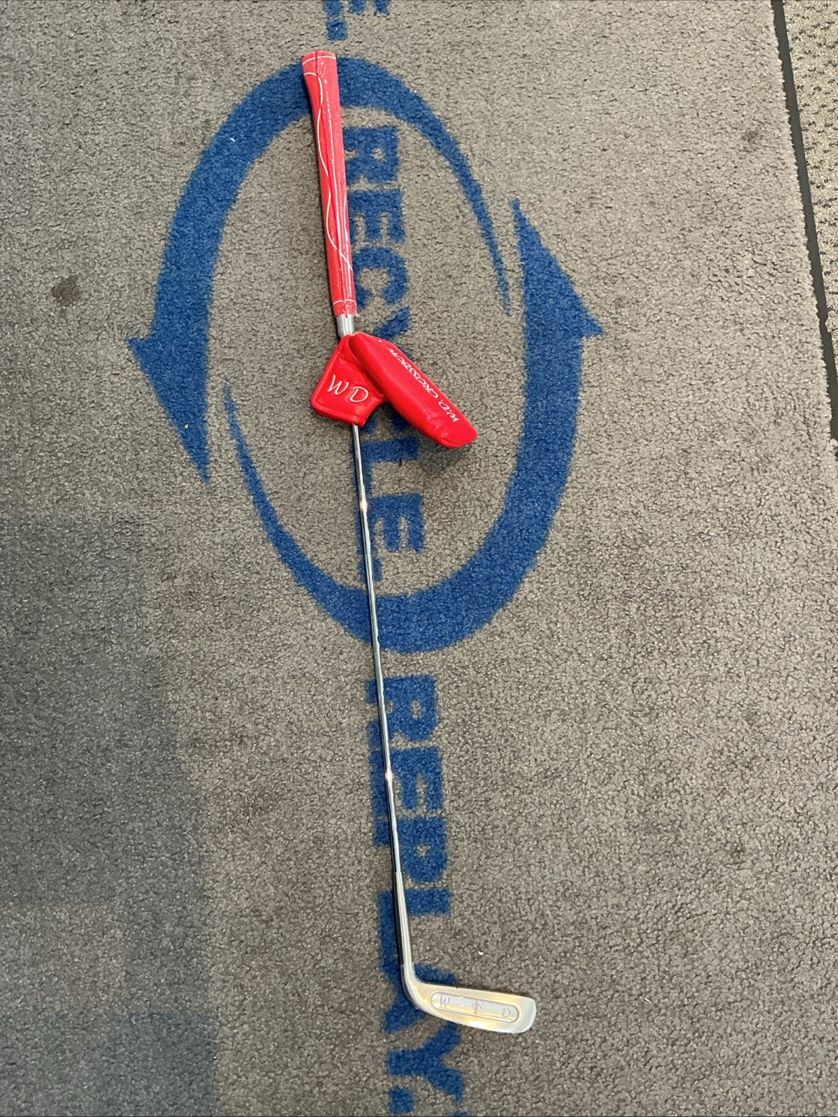 NEW W.D. Crossbow Putter Napa Blade 8802 Style Heel Shafted Right-Handed 35” NEW W.D. Crossbow Putter Napa Blade 8802 Style Heel Shafted Right-Handed 35”