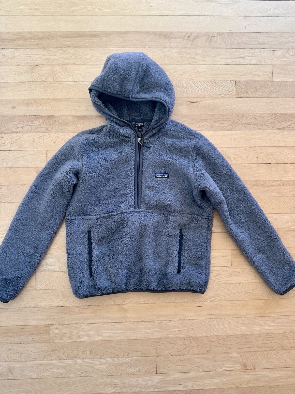 PATAGONIA LOS GATOS HOODED FLEECE PULLOVER Women\'s Smolder Blue Size Small NWOT