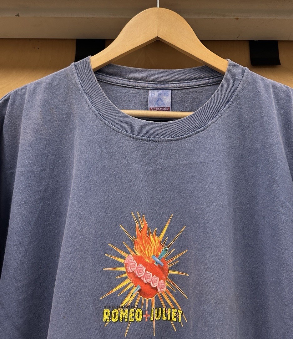 Vintage 1998 Romeo And Juliet Movie Promo Shirt Leonardo DiCaprio Size XL 90s Vintage 1998 Romeo And Juliet Movie Promo Shirt Leonardo DiCaprio Size XL 90s