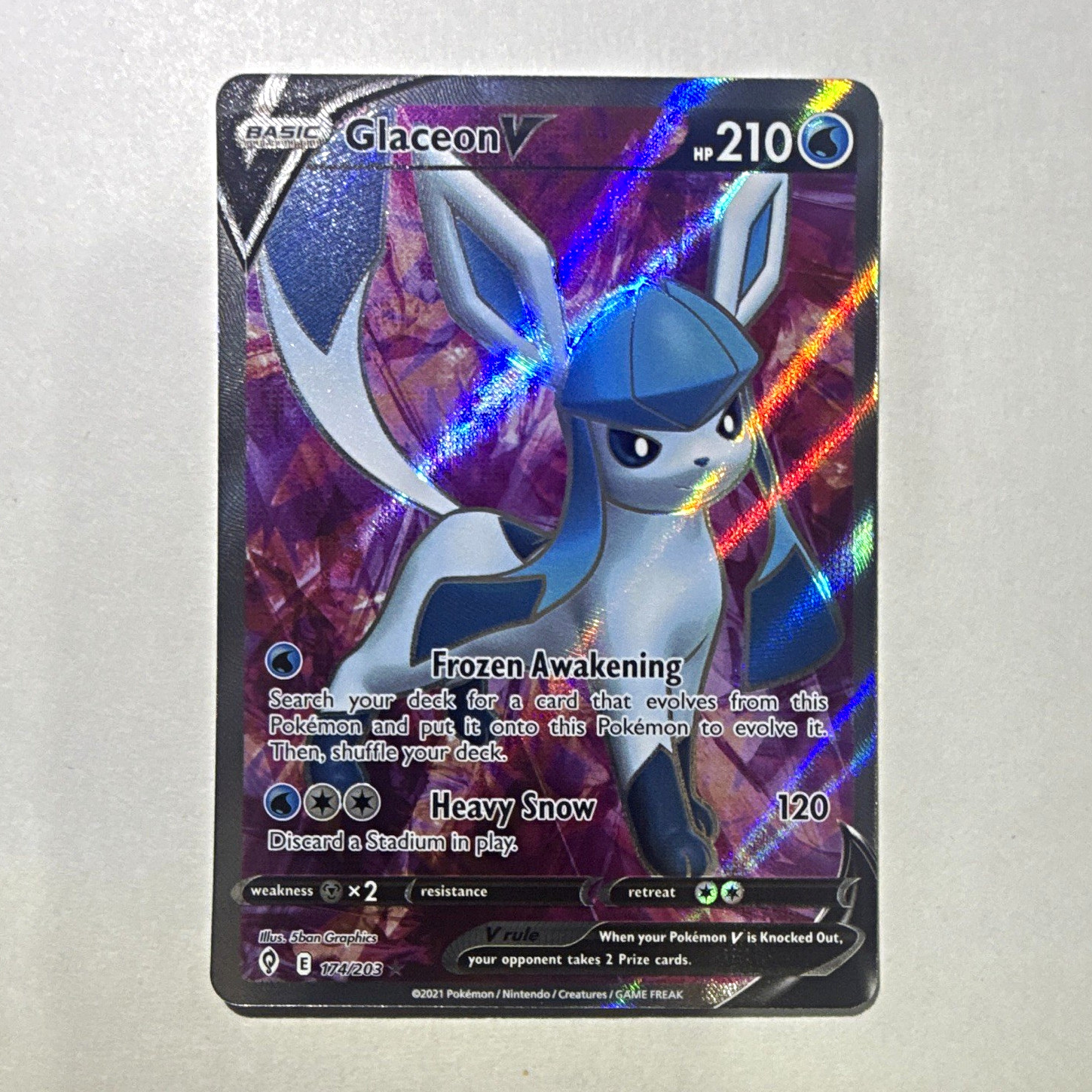 The Pokémon Company Glaceon V 174/203 Evolving Skies Ultra Rare Full Art Holo EN The Pokémon Company Glaceon V 174/203 Evolving Skies Ultra Rare Full Art Holo EN