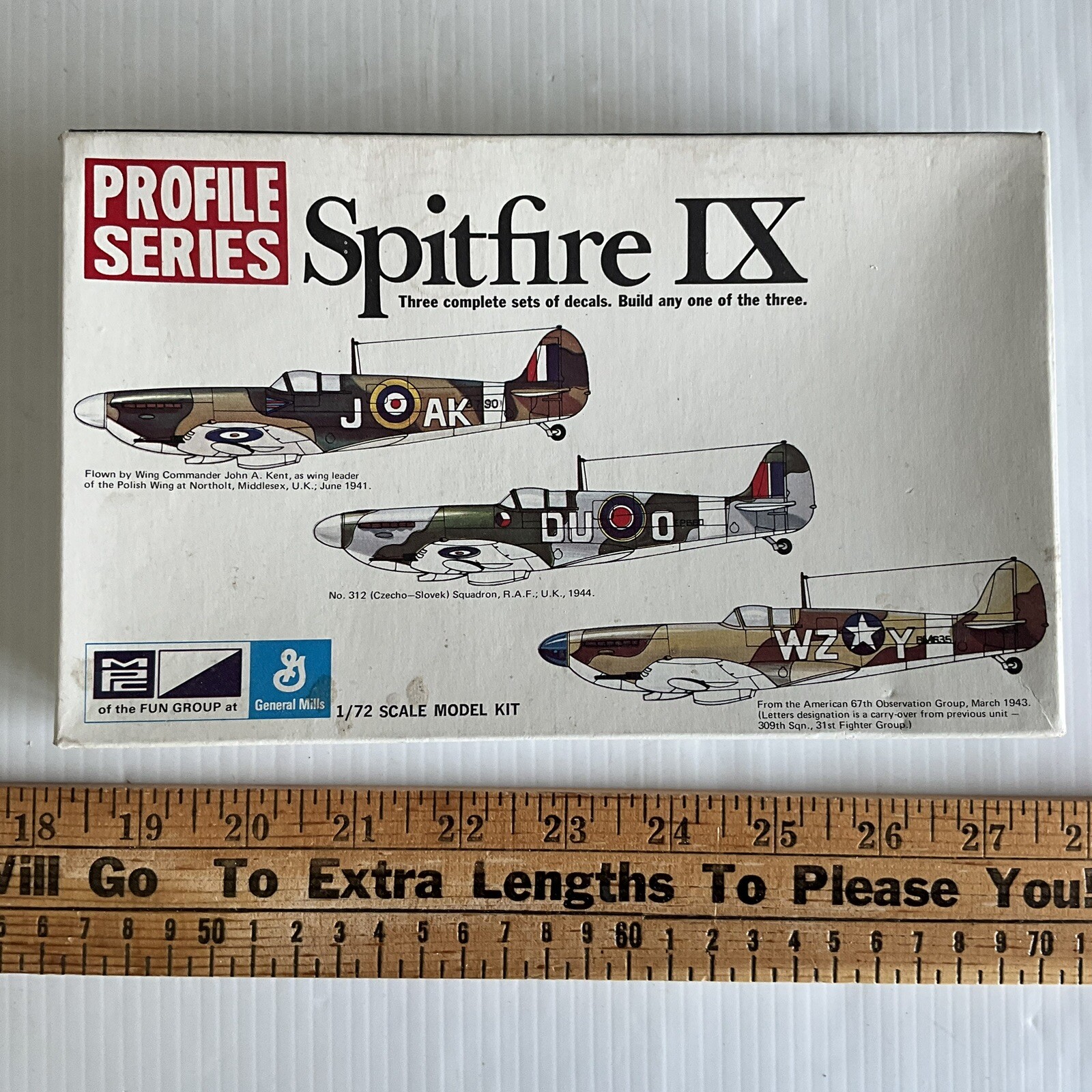 PROFILE SERIES SPITFIRE IX MILITARY MODEL AIRPLANE 1/72 KIT MPC 21113100