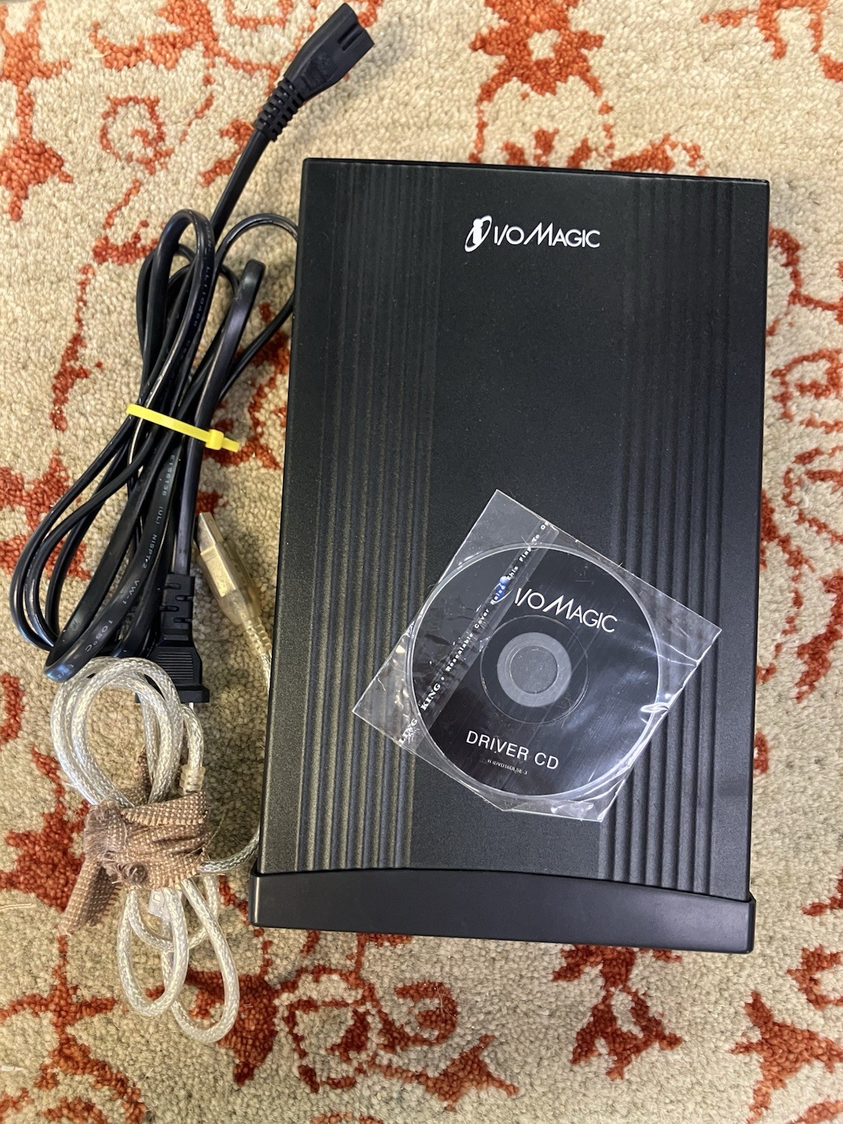 I/O Magic External DVD/CD Burner Re-Writer LightScribe Black With Cables/Disc I/O Magic External DVD/CD Burner Re-Writer LightScribe Black With Cables/Disc