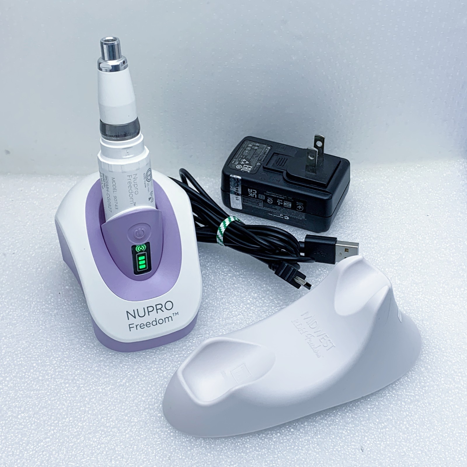 2024-12 NuPro Freedom Dental Polishing Handpiece with Charger,Excellent,#CG0927