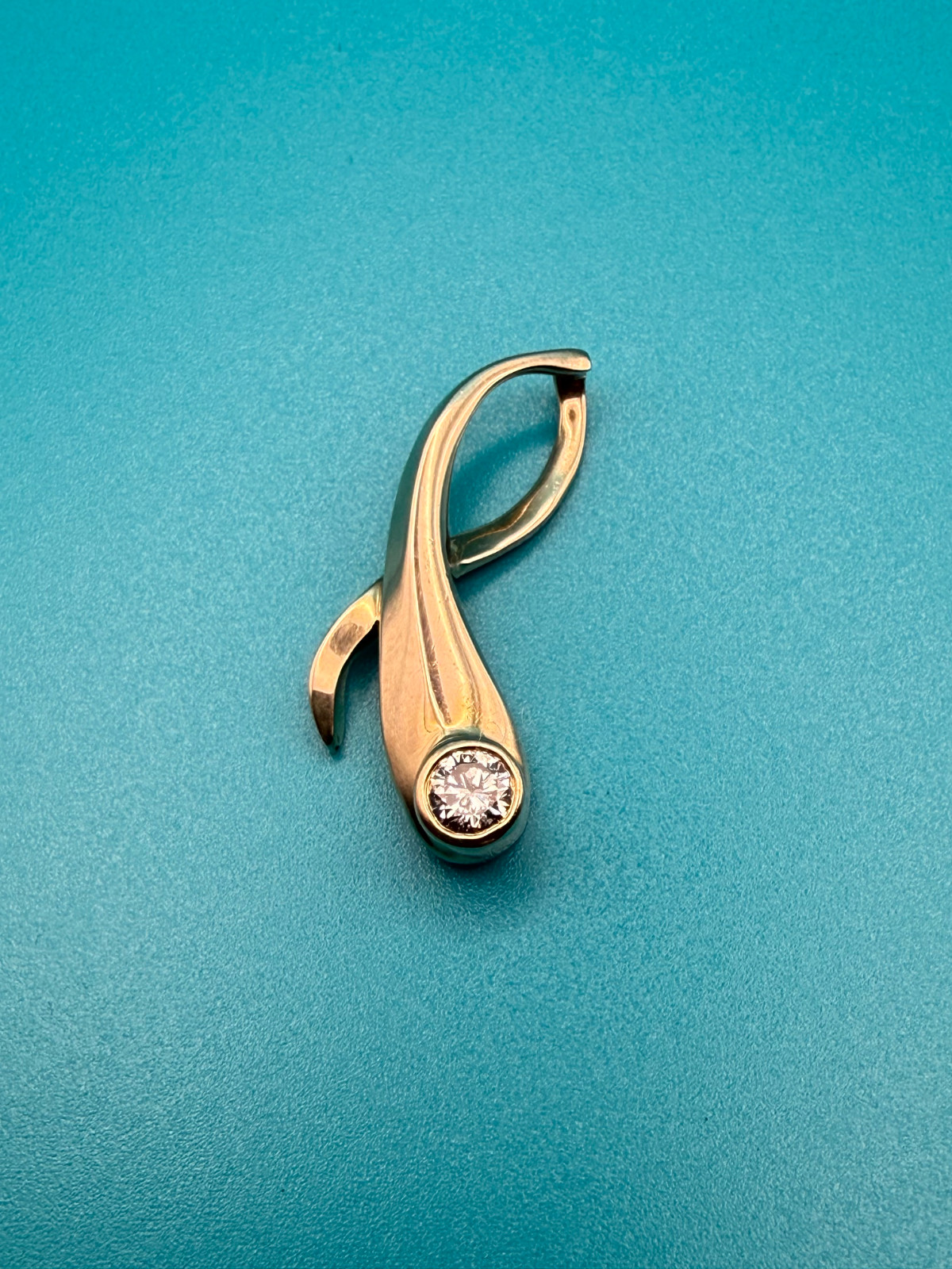 14K Yellow Gold .25ct Natural Diamond Pendant 4mm Bezel Set 3.28g