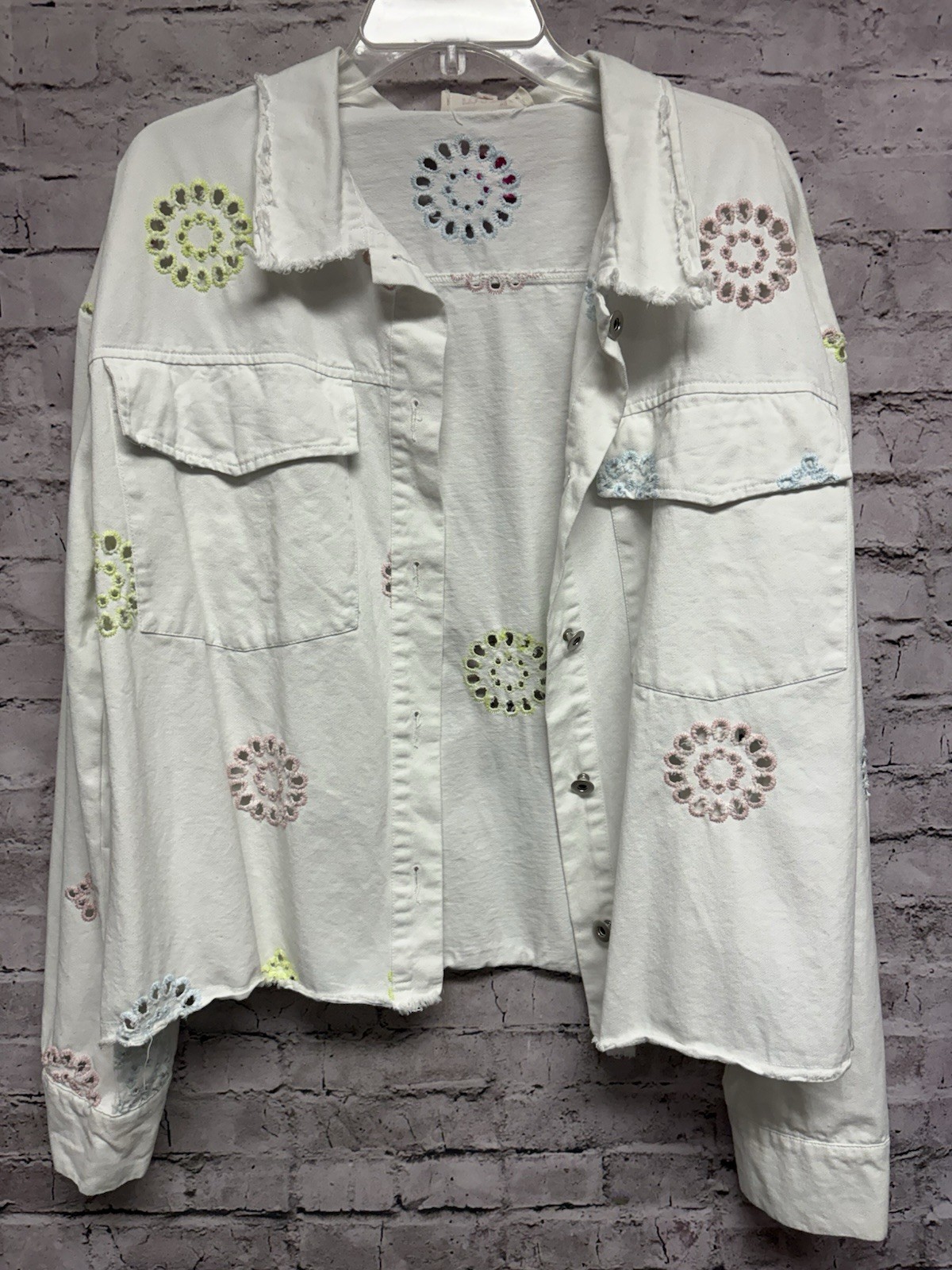 Mazik Women’s L White Eyelet Colorful Flower Denim Button Up Jacket 