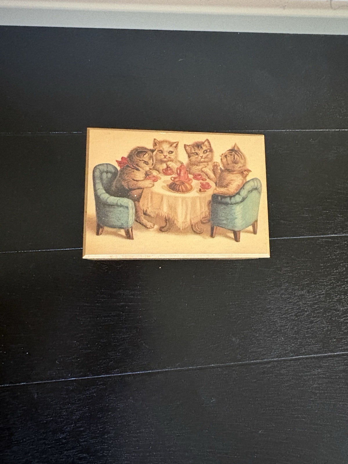 Vintage Whimsical Swiss Cat Dinner Party Music Box Vintage Whimsical Swiss Cat Dinner Party Music Box