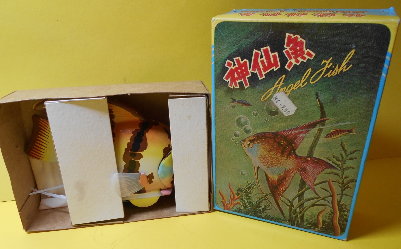 Shanghai China MS 057 Angel Fish wind up tin toy working with box vintage