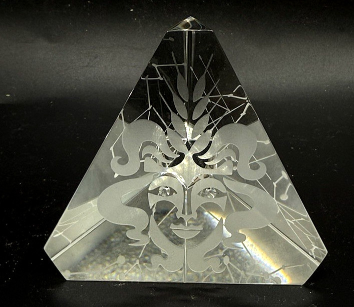Vtg STEUBEN ART GLASS Virgo Zodiac Paperweight by Bernard Wolff *NICE* Signed Vtg STEUBEN ART GLASS Virgo Zodiac Paperweight by Bernard Wolff *NICE* Signed