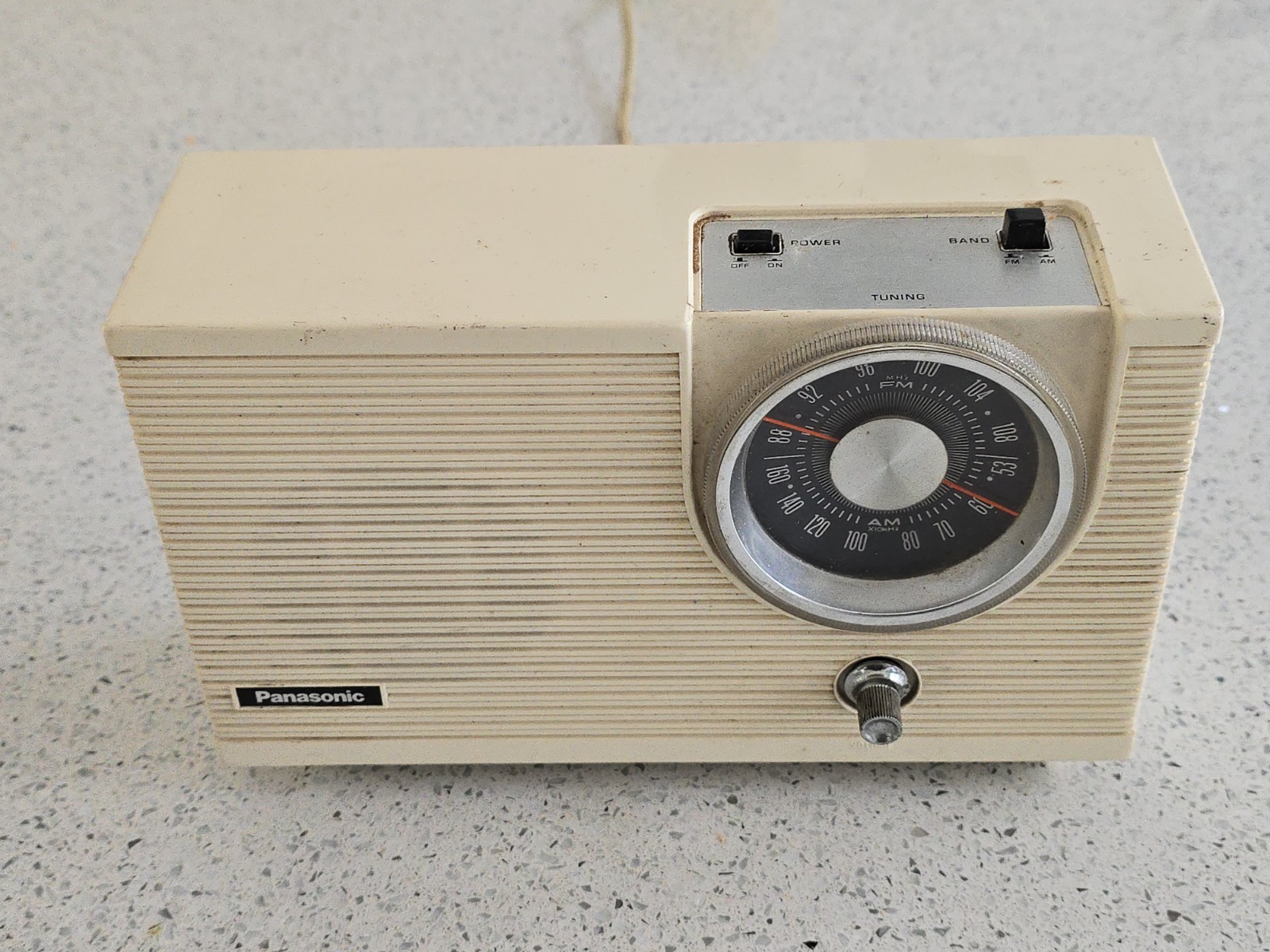 Vintage Panasonic RE-6192 AM FM Tabletop Radio Working No Cracks