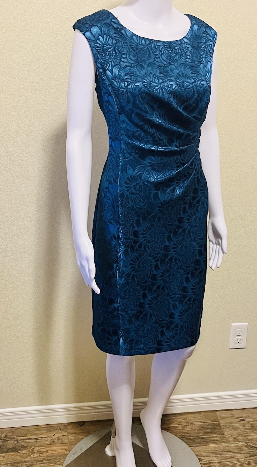 Connected Apparel Size 10 Teal Floral Jacquard Sheath Dress Side Ruch Bust 38\