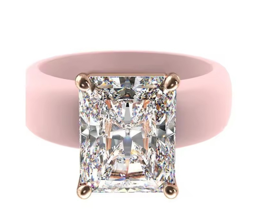 Silicone Ring pink Size 7 With a Square Princess Cut Simulated Diamond Silicone Ring pink Size 7 With a Square Princess Cut Simulated Diamond