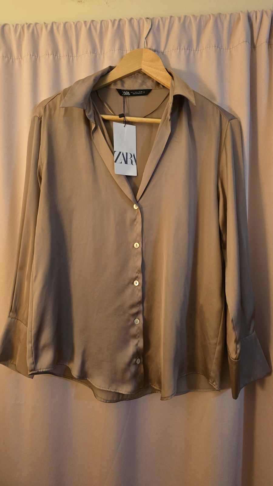 ZARA Satin Effect Blouse Women’s L Taupe Brown Button Front Bell Cuff NWT ZARA Satin Effect Blouse Women’s L Taupe Brown Button Front Bell Cuff NWT