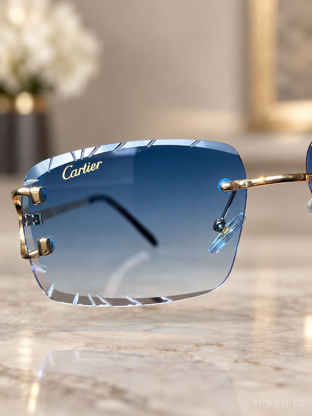 Cartier Big C Diamond Cut Blue Fade Rimless Glasses Gold Frame Designer Eyewear Cartier Big C Diamond Cut Blue Fade Rimless Glasses Gold Frame Designer Eyewear