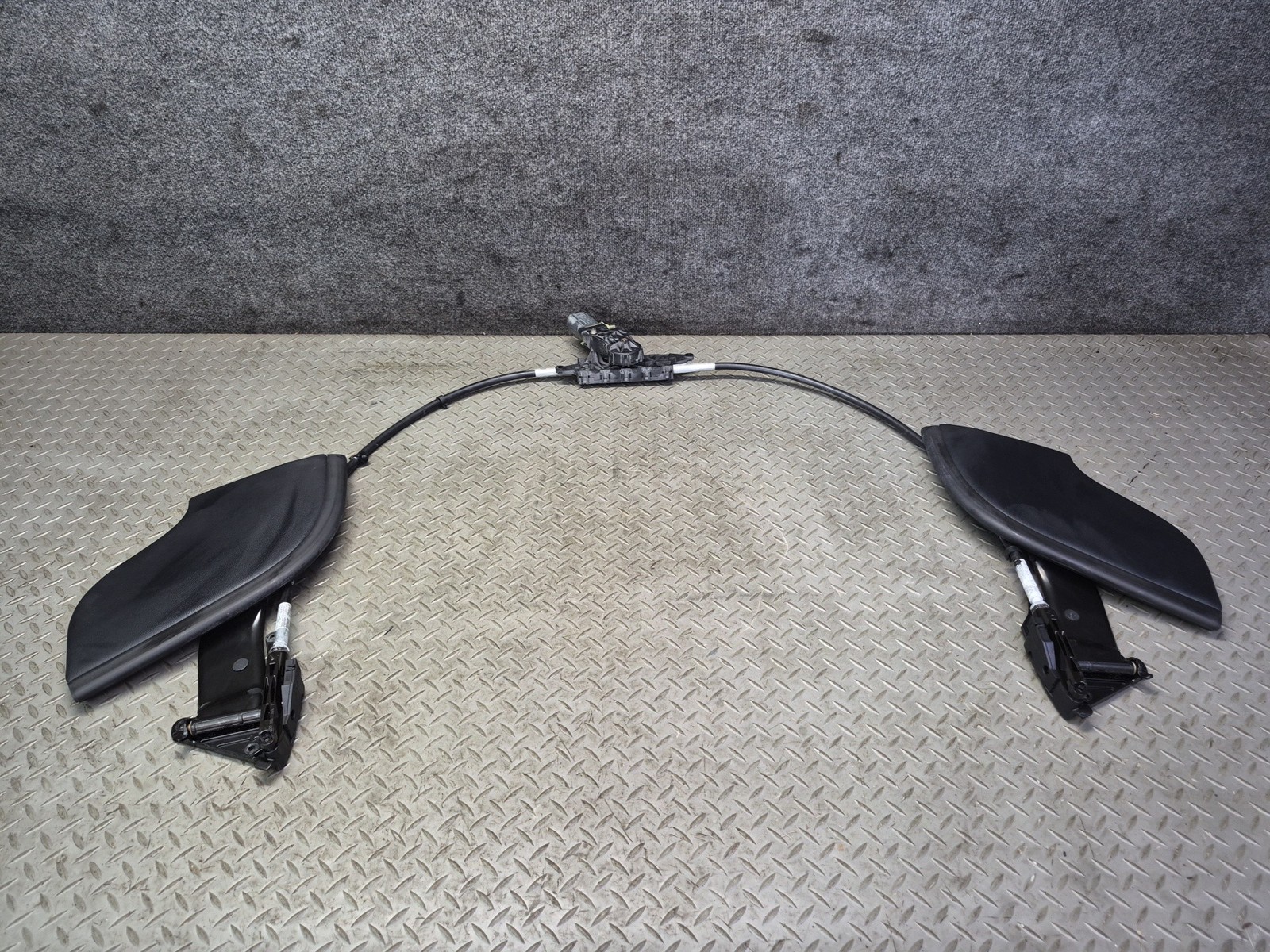 07-12 MERCEDES R230 SL-CLASS CONVERTIBLE TOP ROOF REAR FLAP MOTOR ASSEMBLY OEM