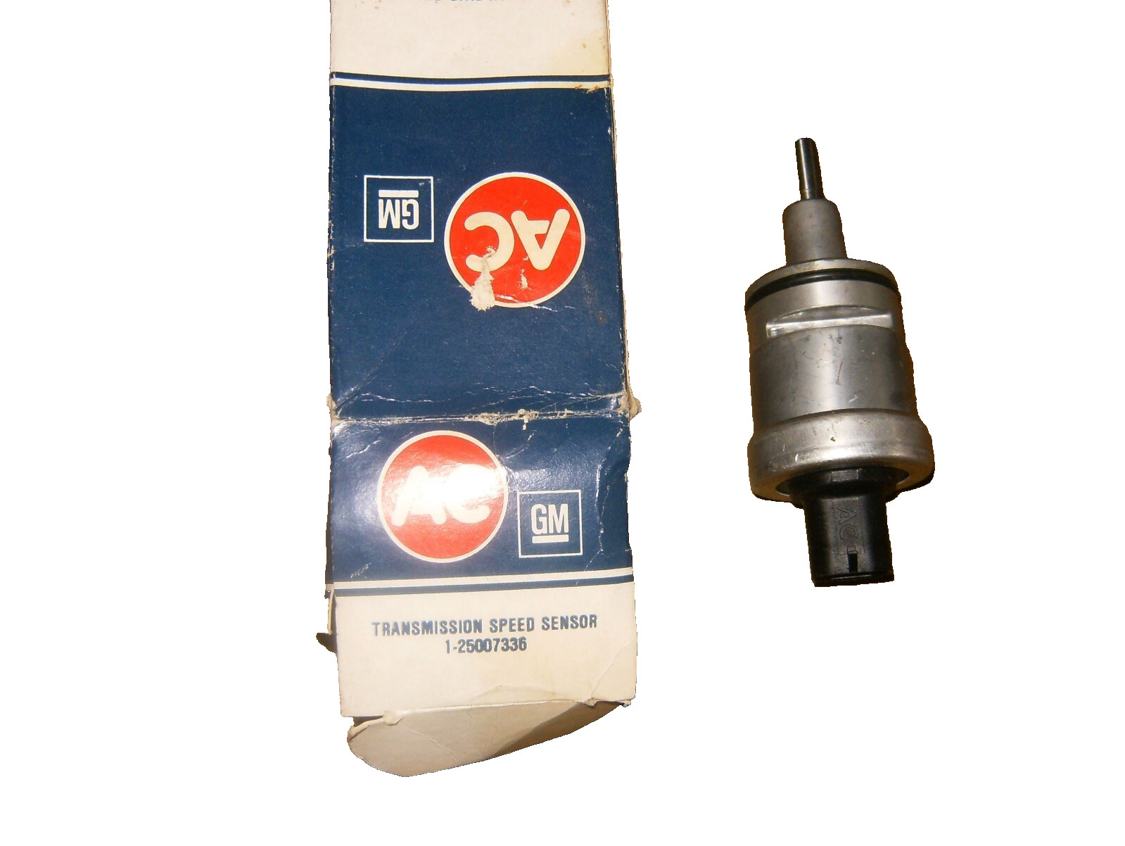 NOS 1986 - 1988 Chevrolet Various Models Speed Sensor Transducer 25007336 OEM NOS 1986 - 1988 Chevrolet Various Models Speed Sensor Transducer 25007336 OEM