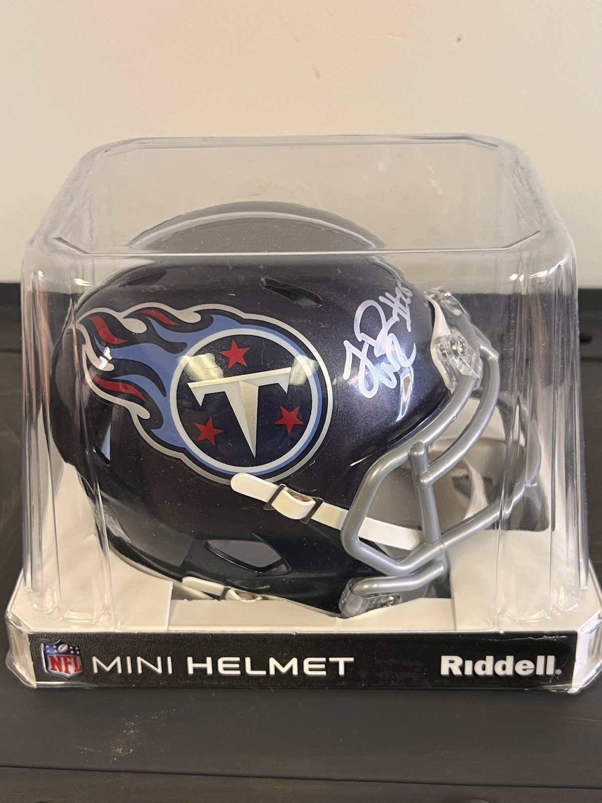 Chris Johnson Signed Titans Speed Mini Helmet (PIA) Chris Johnson Signed Titans Speed Mini Helmet (PIA)