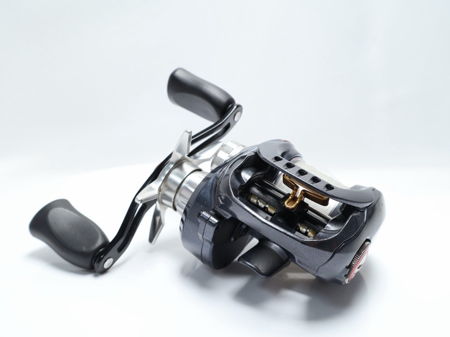 Excellent+++ Daiwa Zillion TW 1516SH 7.3:1 Right Hand Baitcasting Reel JDM #649
