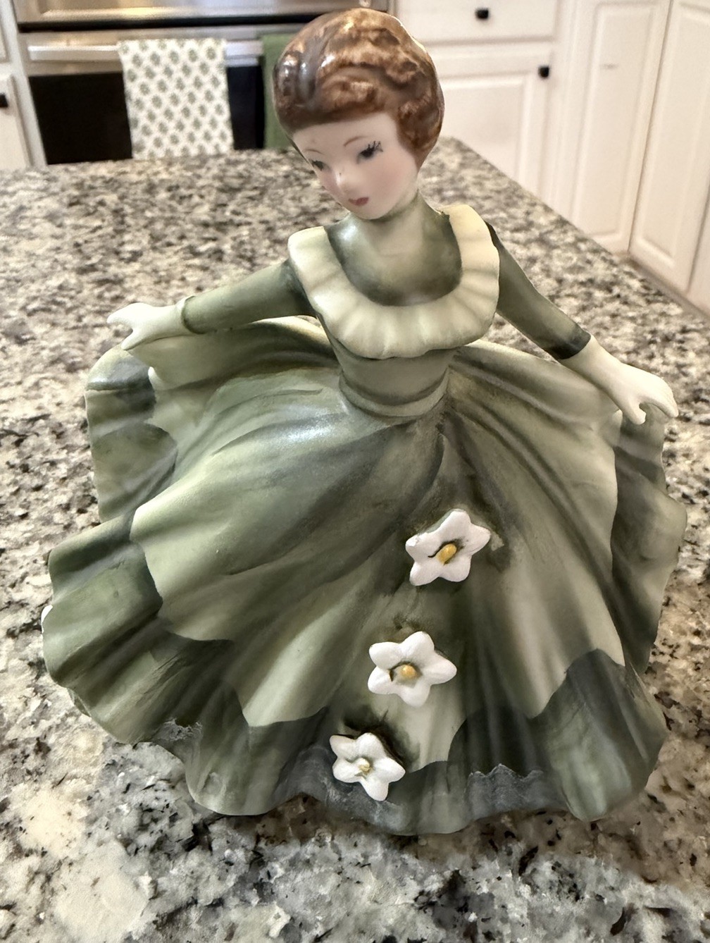 VTG Lefton Ceramic Dancing Lady Figurine Ballroom Gown 7” Tall PLANTER 1337A VTG Lefton Ceramic Dancing Lady Figurine Ballroom Gown 7” Tall PLANTER 1337A