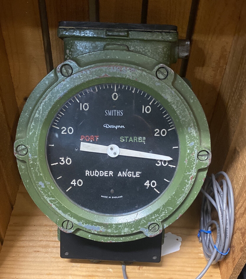 Vintage SMITHS Desynn Rudder Angle Port Indicator Starboard  8.5” D
