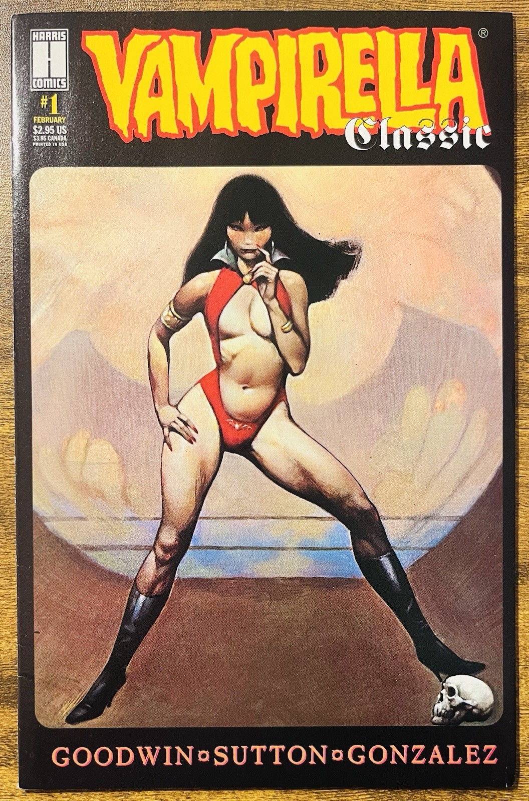 VAMPIRELLA CLASSIC 1 NM GORGEOUS FRANK FRAZETTA COVER HARRIS COMICS 1995