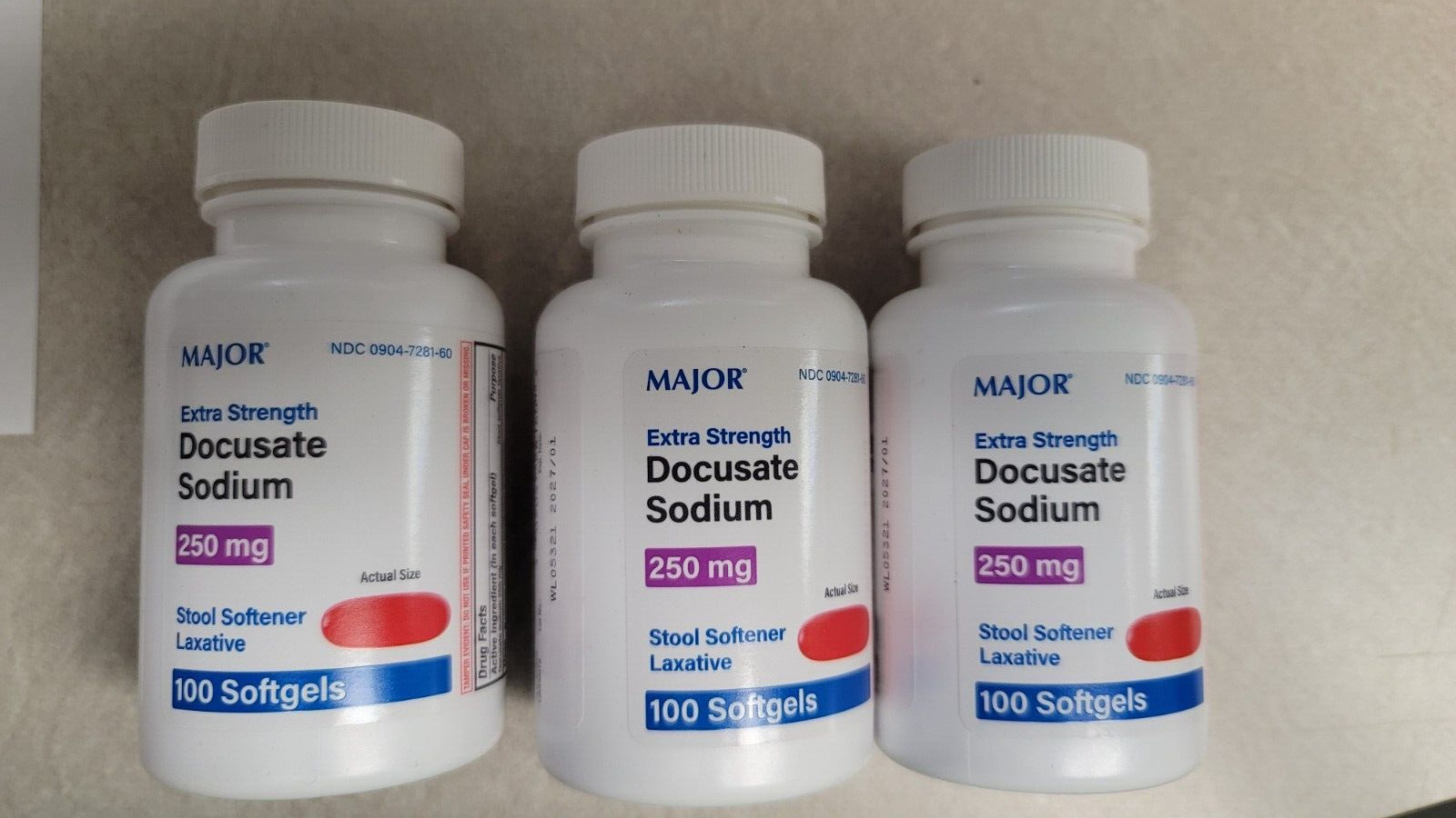 Major Docusate Sodium 250 mg Softgels Stool Softener 100ct -3 Pack -Exp 01/2027 Major Docusate Sodium 250 mg Softgels Stool Softener 100ct -3 Pack -Exp 01/2027