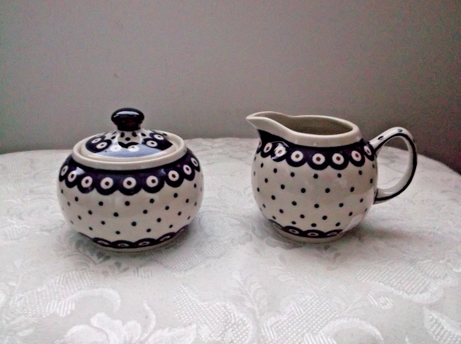 2 Pc Set POLISH BOLESLAWIEC STONEWARE POTTERY SUGAR BOWL + LID And CREAMER 2 Pc Set POLISH BOLESLAWIEC STONEWARE POTTERY SUGAR BOWL + LID And CREAMER