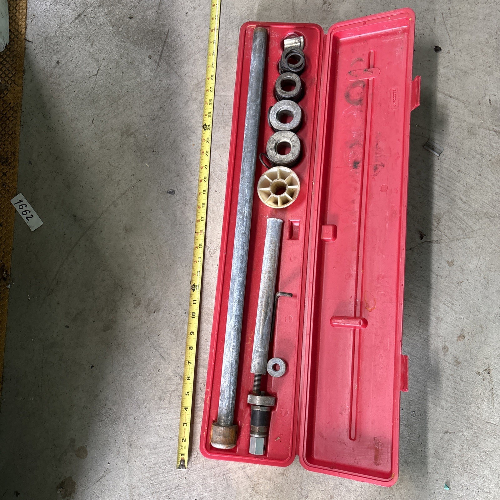 Lisle 18000 Universal Camshaft Bearing Removal & Installation Tool Kit with Case