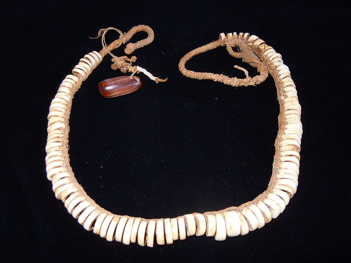 SUPERB old primitive custom money, Boiken Area - PAPUA NEWGUINEA SUPERB old primitive custom money, Boiken Area - PAPUA NEWGUINEA
