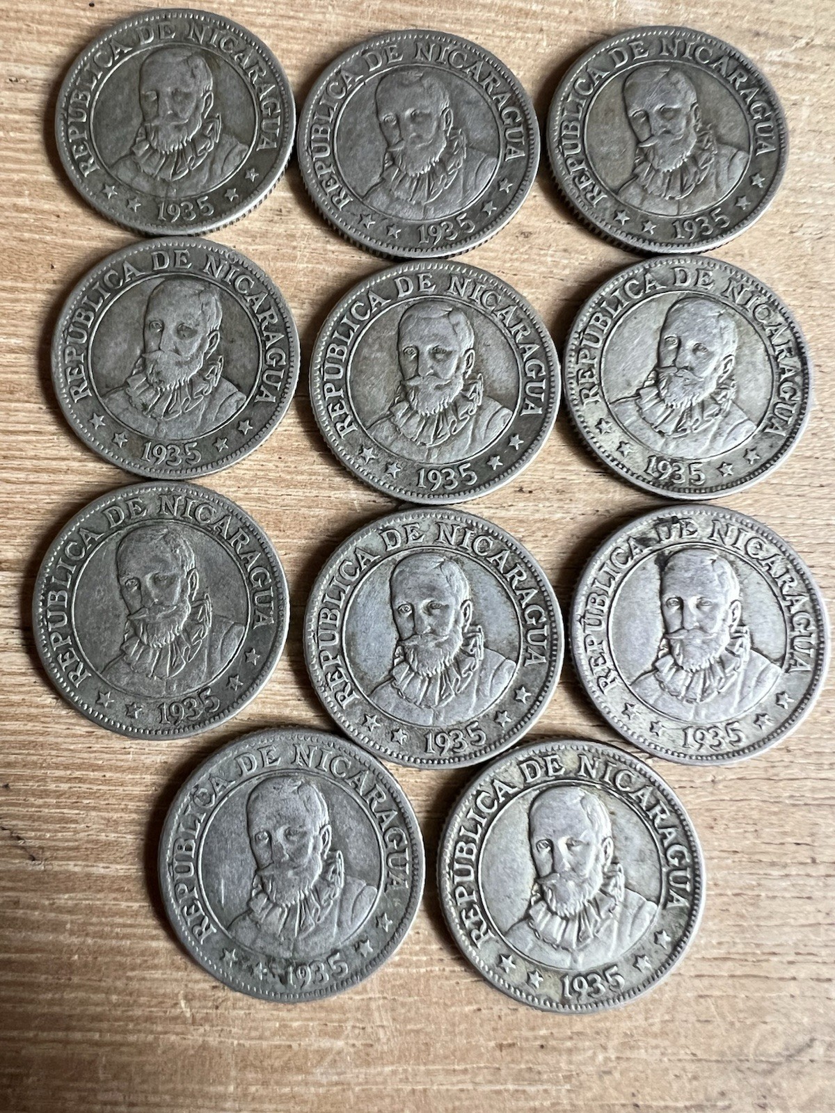 Lot Of 11 1935 Nicaragua 10 Centavos Silver .80 250k Mintage Rare Condition
