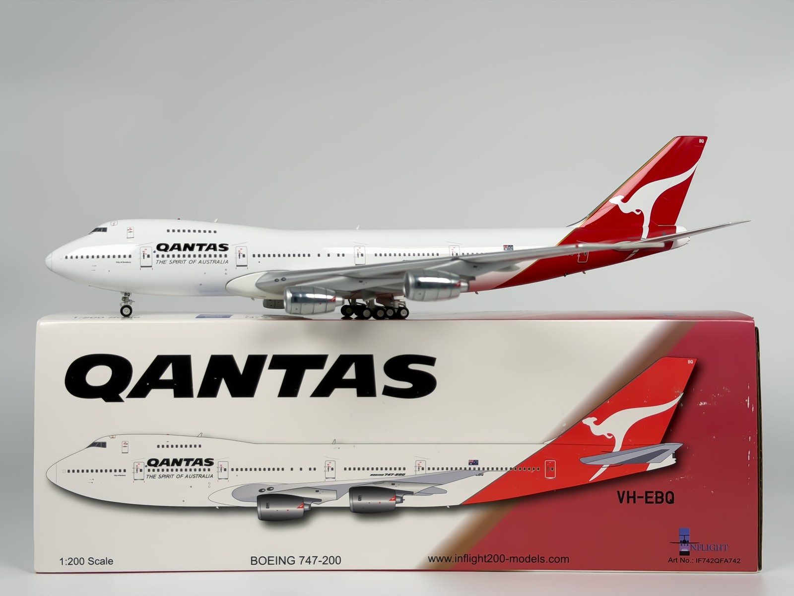 Qantas Airways Boeing 747-200 1:200 InFlight200 VH-EBQ (IF742QFA742) Qantas Airways Boeing 747-200 1:200 InFlight200 VH-EBQ (IF742QFA742)
