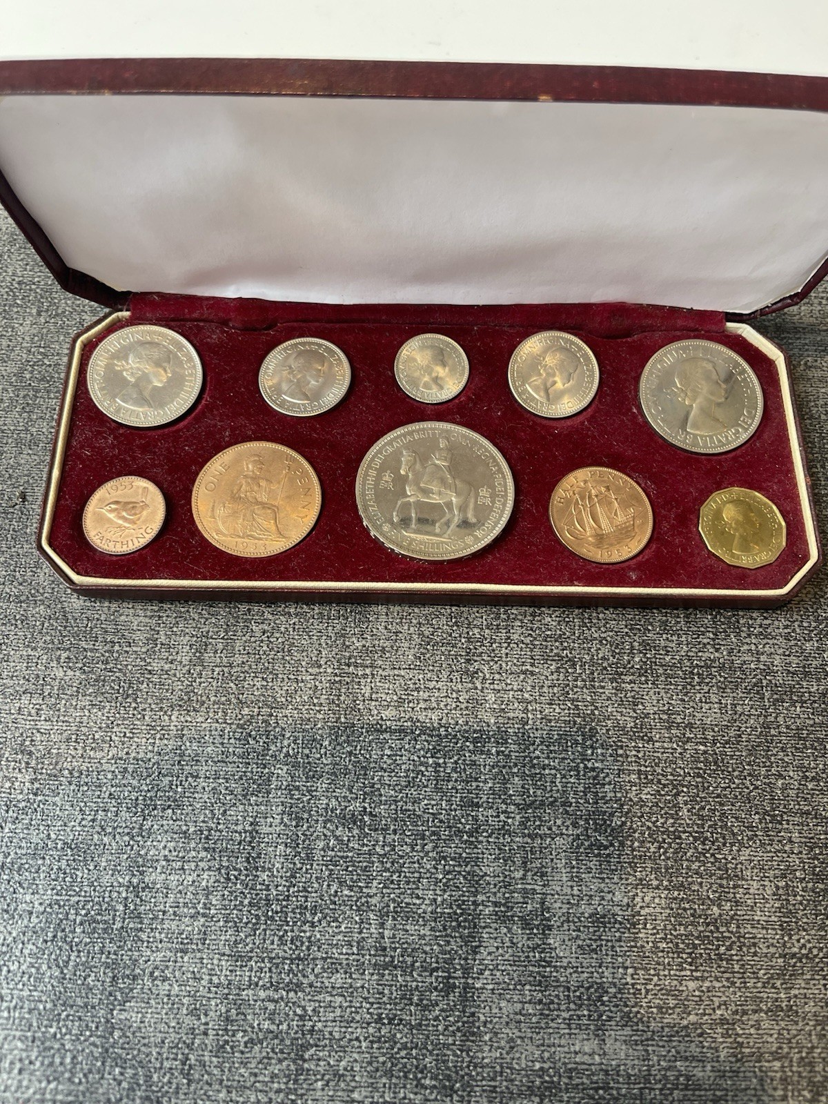 1953 Great Britain Proof Coin Set Boxed in Red Case 1953 Great Britain Proof Coin Set Boxed in Red Case