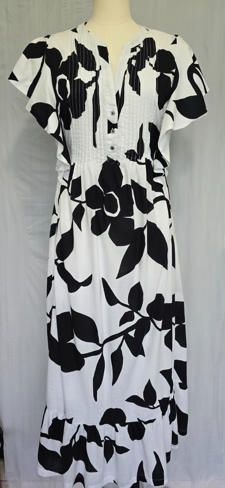 Anthropologie Maeve Cassandra Black White Floral Flutter Sleeve Maxi Dress L