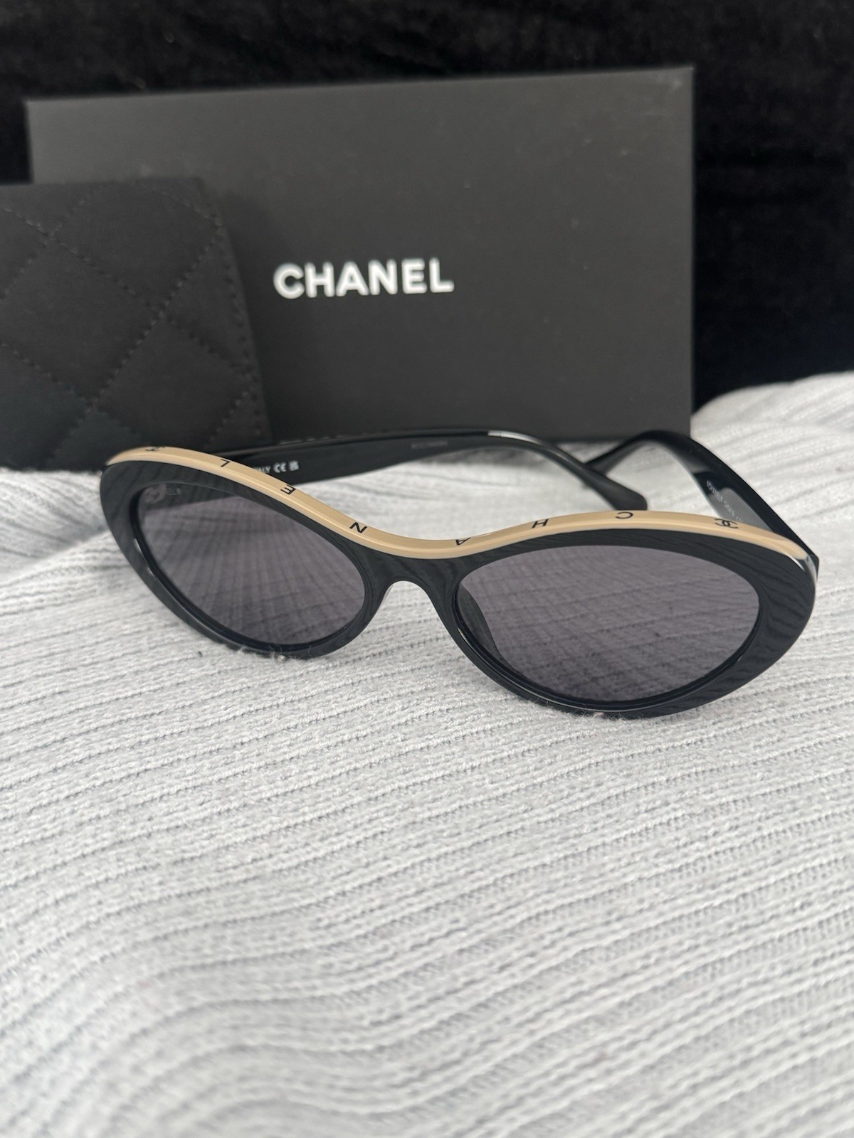 CHANEL CH5416 Beige & Black Acetate Oval Sunglasses Mod:CH5416 Size:57-18-145 ne CHANEL CH5416 Beige & Black Acetate Oval Sunglasses Mod:CH5416 Size:57-18-145 ne