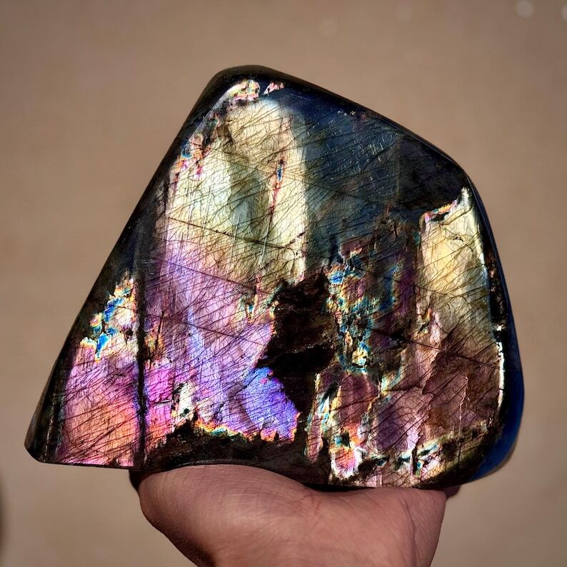 2.6kg Natural Labradorite Carved stand Labradorite mineral Specimen decor gift 2.6kg Natural Labradorite Carved stand Labradorite mineral Specimen decor gift