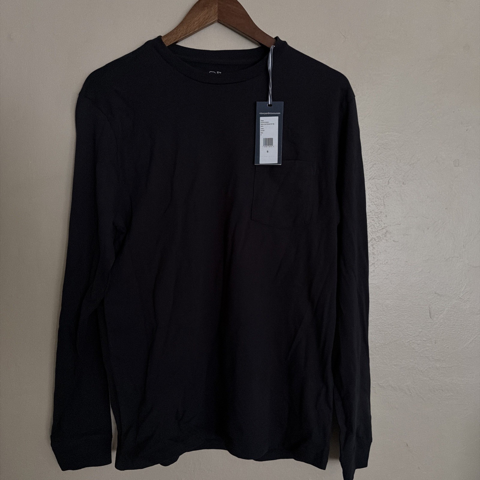 Vineyard Vines Men\'s Blank Long-Sleeve Pocket T-Shirt CG2 Black Small Vineyard Vines Men\'s Blank Long-Sleeve Pocket T-Shirt CG2 Black Small