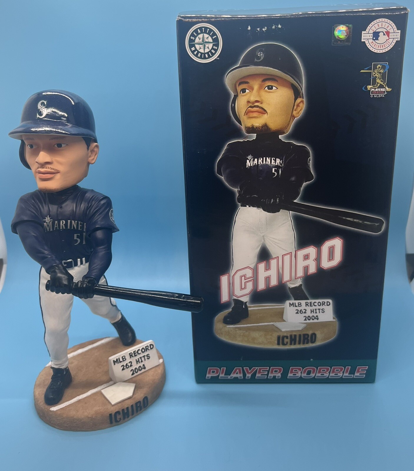 NIB NEW Ichiro Mariners 2004 262 Hits Season Bobblehead Player Bobble Japan