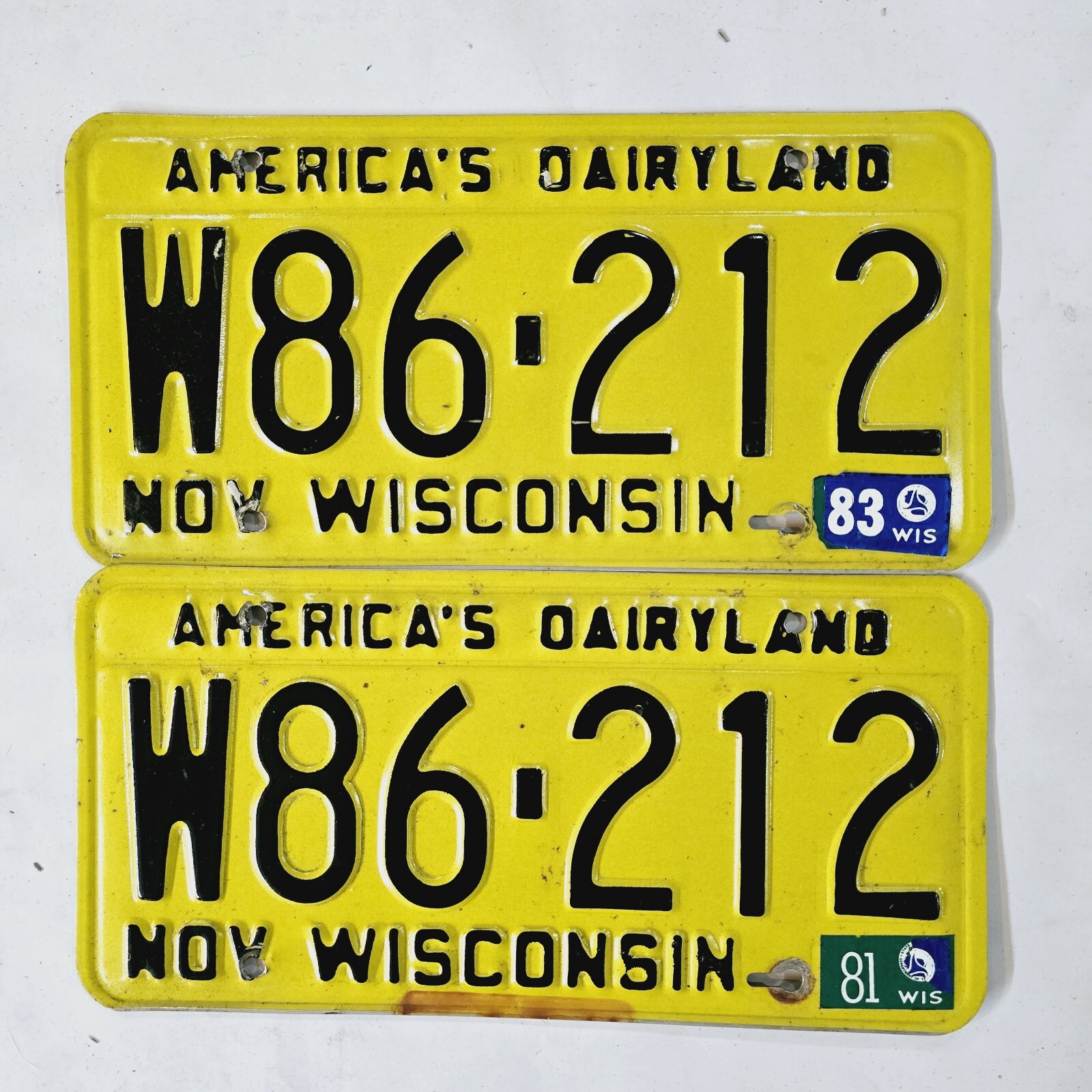 1981 - 83 Wisconsin License Plate Pair 🔥 Vintage WI Matching Tags W86-212