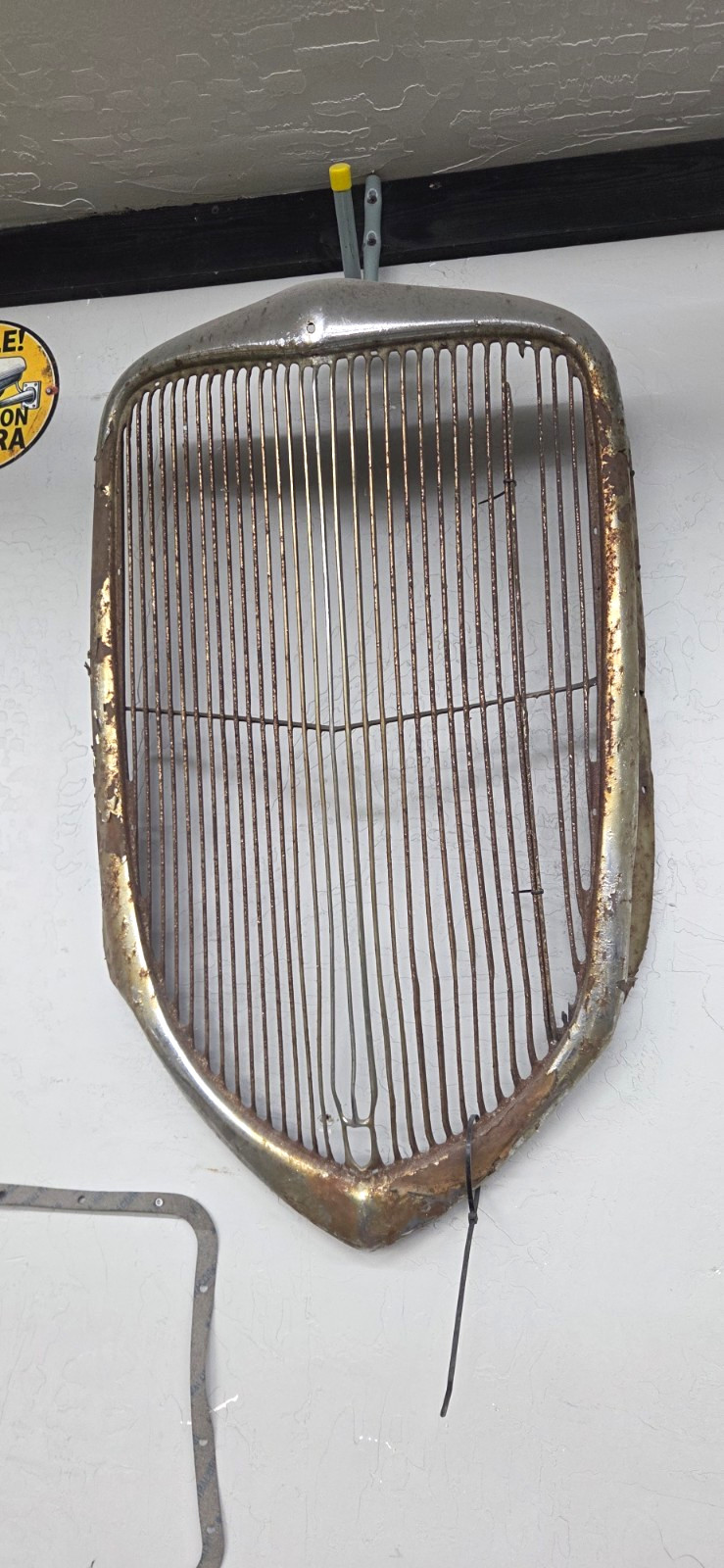 1933 1934 Ford Coupe Grill. Sedan