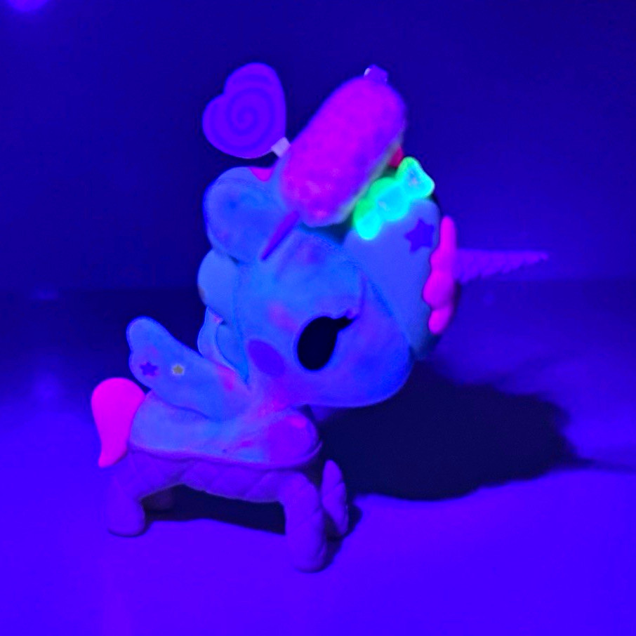 Tokidoki Ice Cream Shop Unicorno Whirly Swirly Flocked Cotton Candy Tokidoki Ice Cream Shop Unicorno Whirly Swirly Flocked Cotton Candy