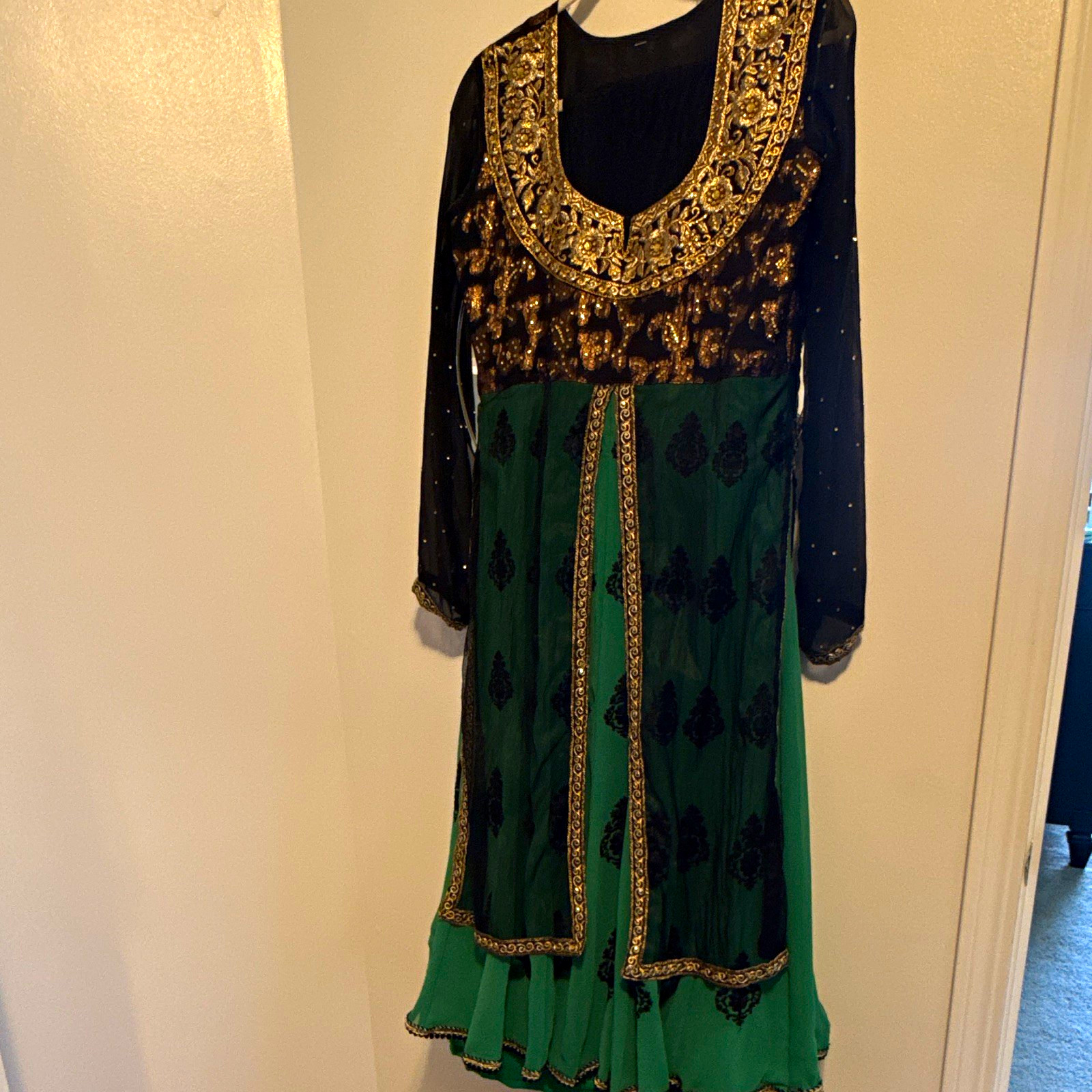 Handmade Women’s Green/Black Anarkali Salwar Kameez Gold Embroidery Chiffon