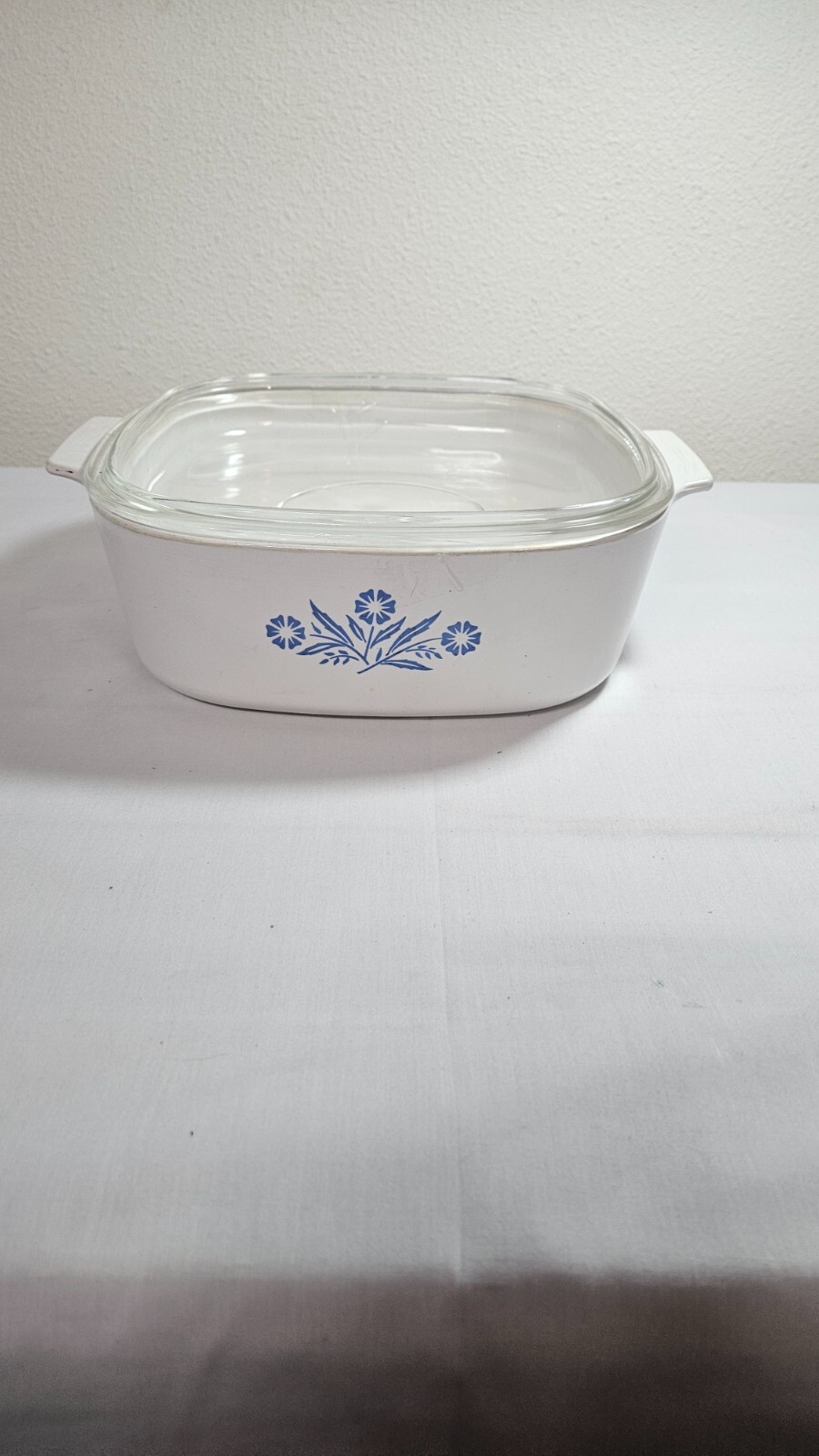 Vtg Corning Ware Blue Cornflower A-84-B w/ lid, hologram stamp