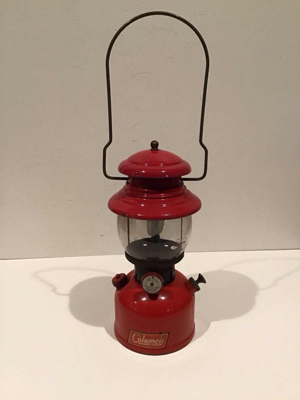 Vintage 1952 Coleman Model 200A Red Gas Single Mantle Camping Lantern Works 8/52