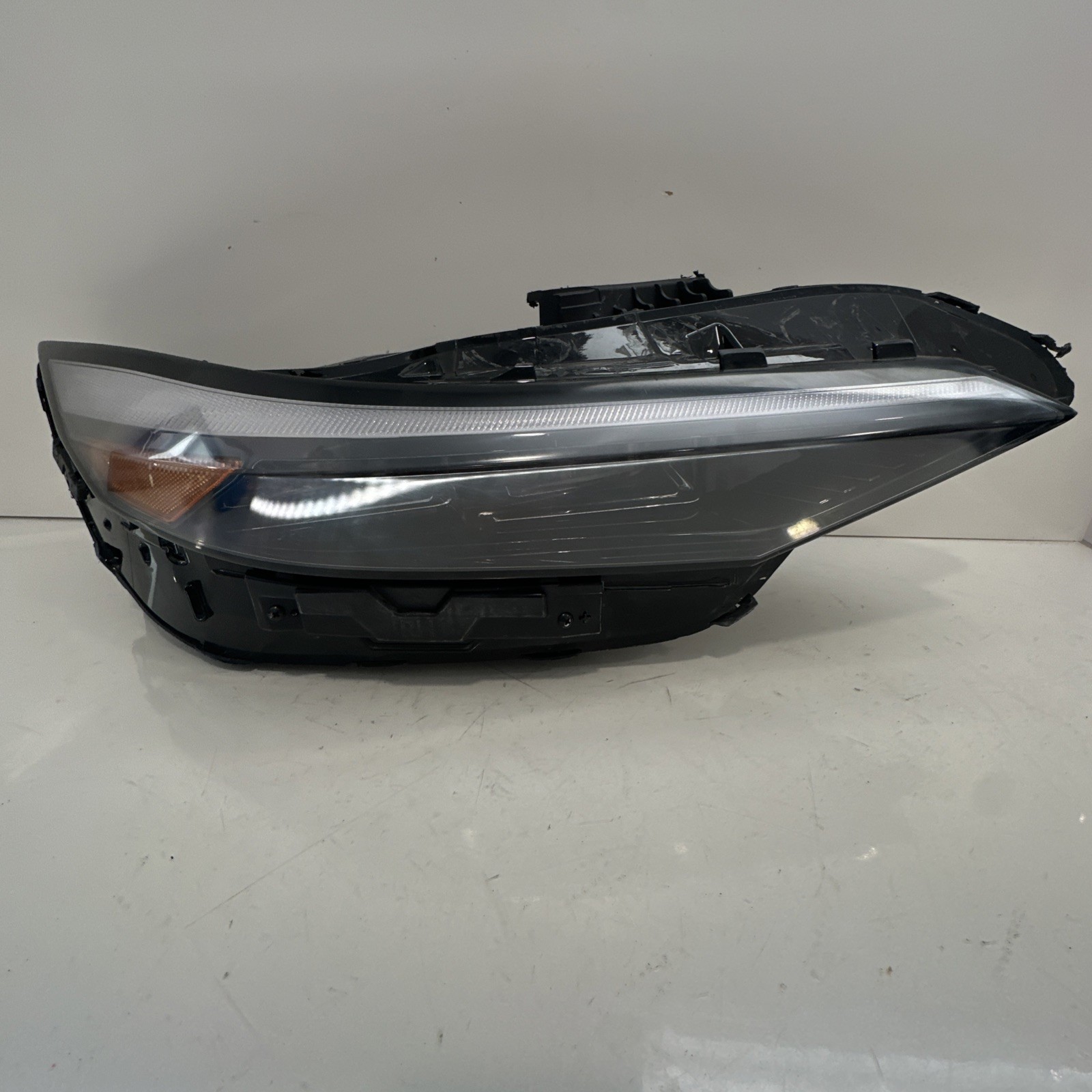 2024 2025 2026 Hyundai Elantra Passenger Right RH Projector LED Headlight OEM 2024 2025 2026 Hyundai Elantra Passenger Right RH Projector LED Headlight OEM