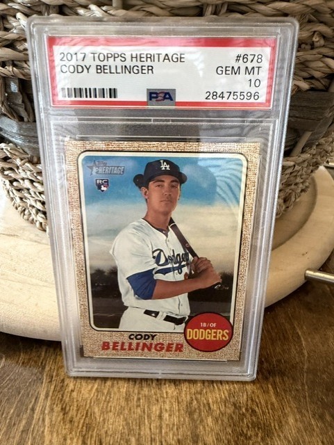 2017 Topps Heritage High Number - Cody Bellinger #678 PSA 10 2017 Topps Heritage High Number - Cody Bellinger #678 PSA 10