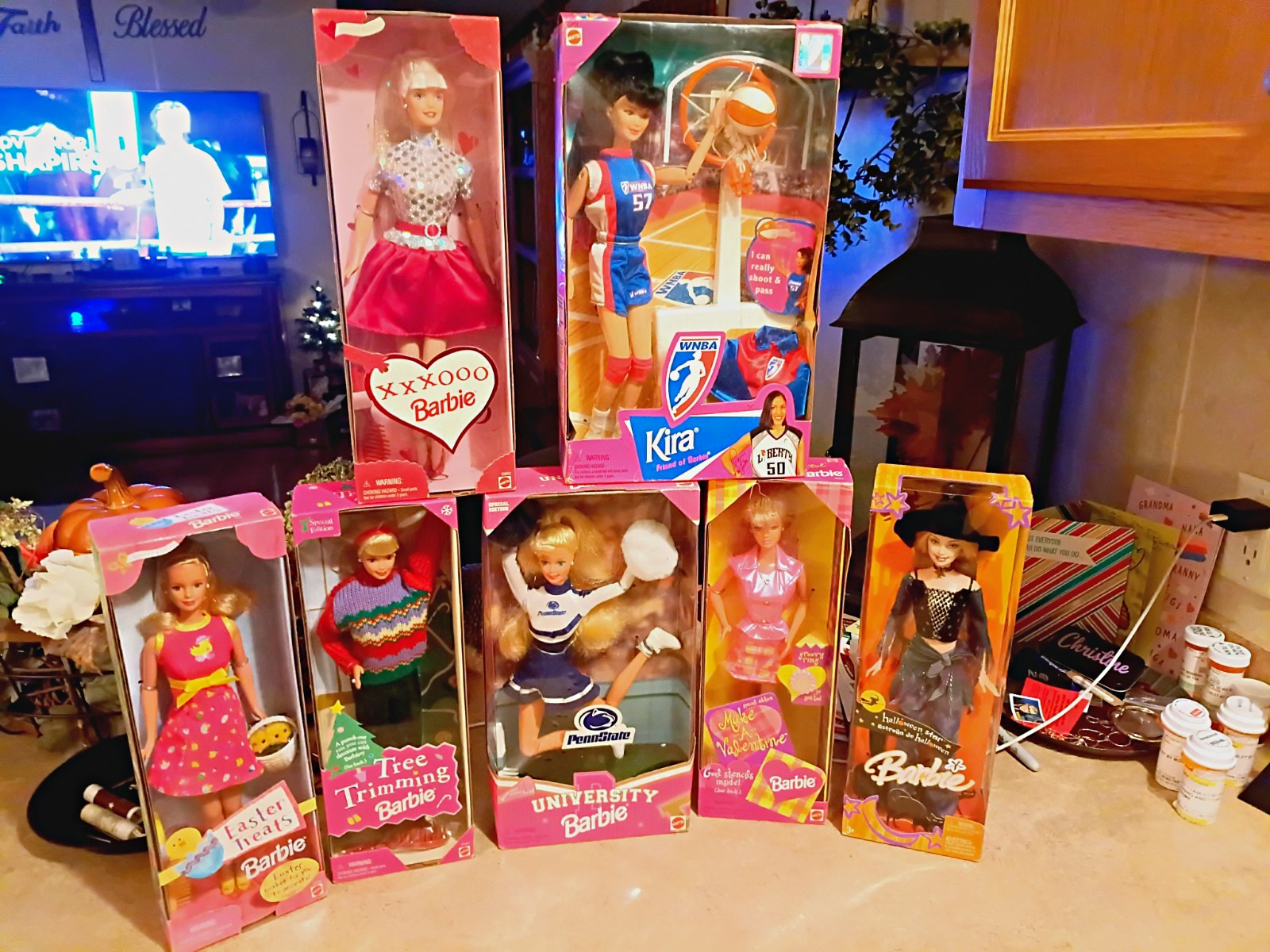 Barbie Special Edition Fashion Doll Lot Barbie Kira XOXO WNBA Holiday Themes (7)
