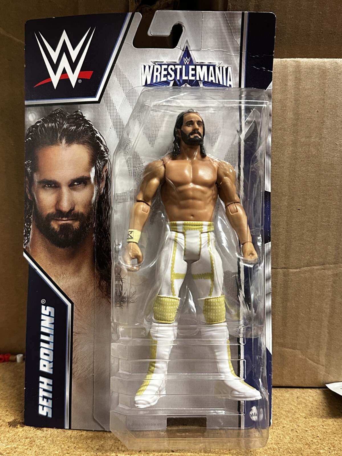 Mattel WWE Wrestlemania - Seth Rollins Action Figure DAMAGED BOX Mattel WWE Wrestlemania - Seth Rollins Action Figure DAMAGED BOX